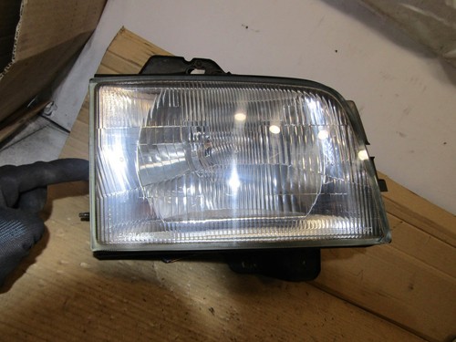 Faro proiettore anteriore